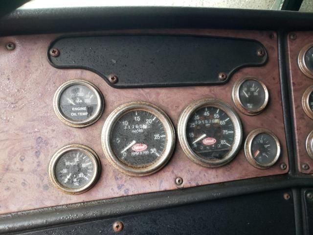 2005 Peterbilt 379 Dump Truck