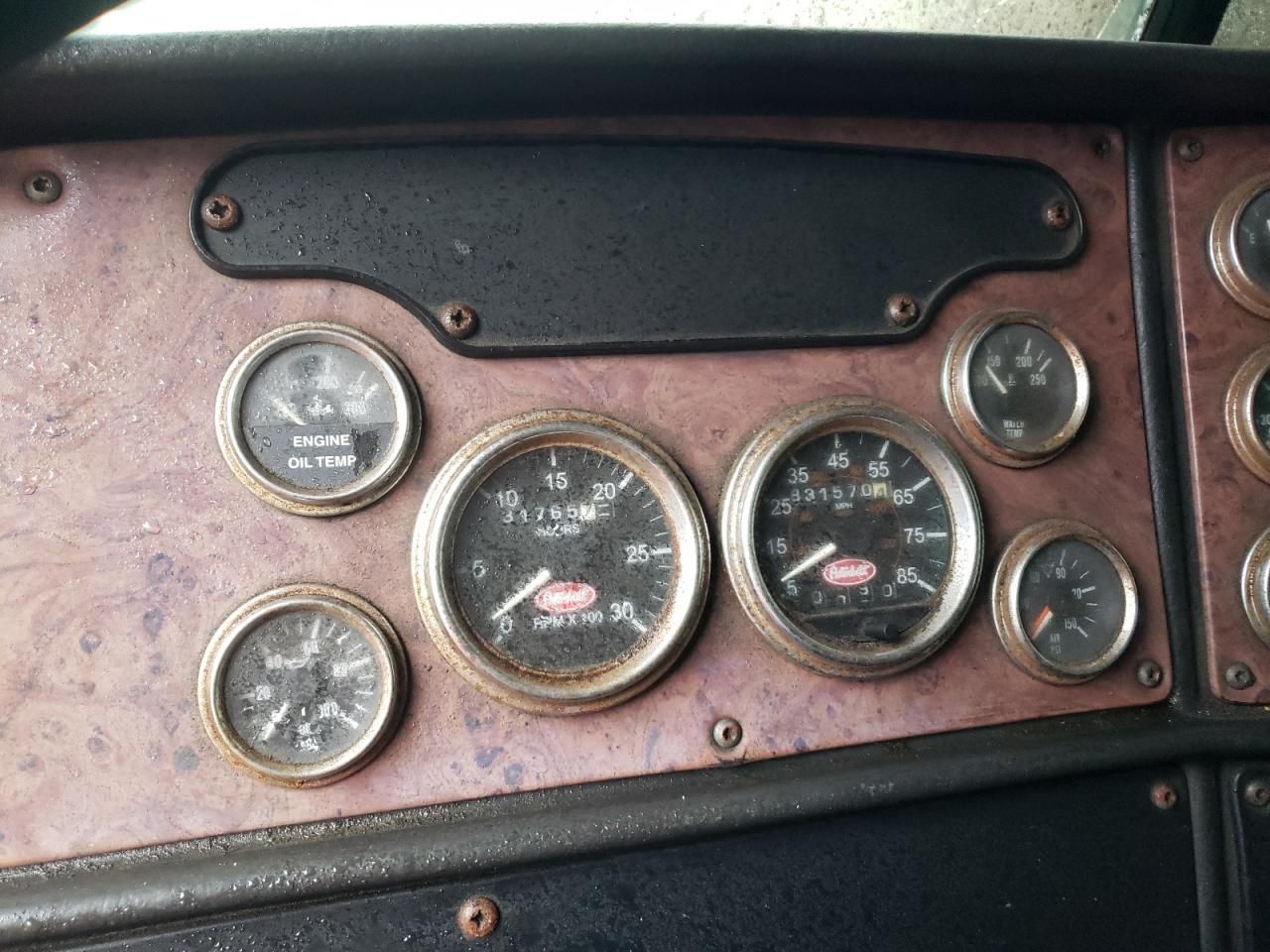 2005 Peterbilt 379 Dump Truck