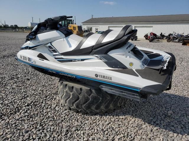 2018 Yamaha Waverunne