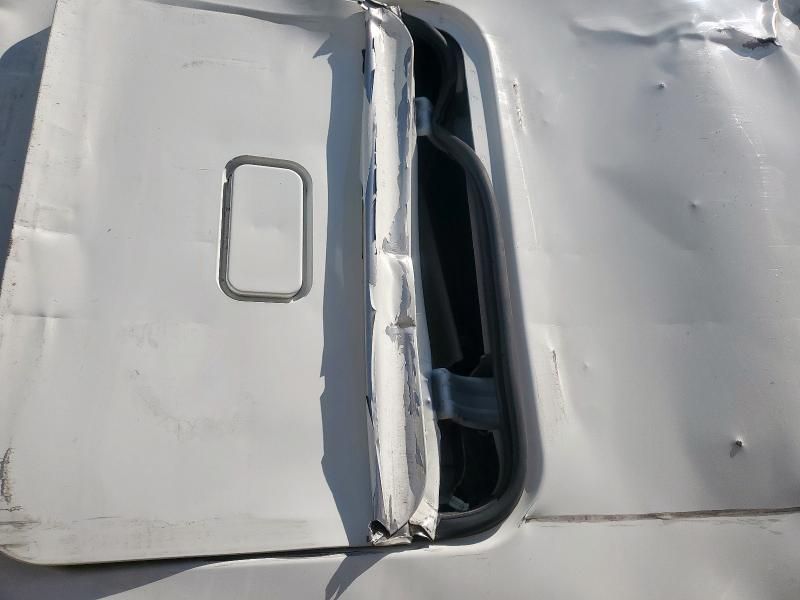 2015 Freightliner Cascadia 125