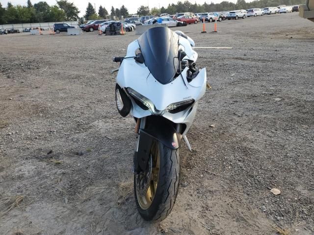2015 Ducati Superbike 899 Panigale