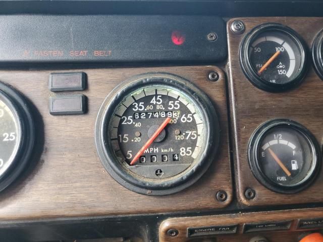 1996 Freightliner Convention-Semi Truck