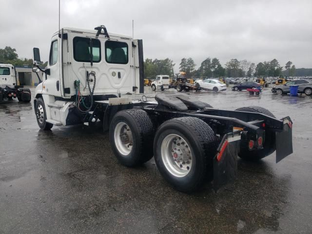 2018 Freightliner Cascadia 125 Semi Truck