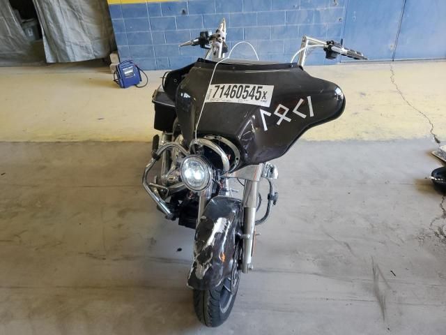 2011 Harley-Davidson Flhx