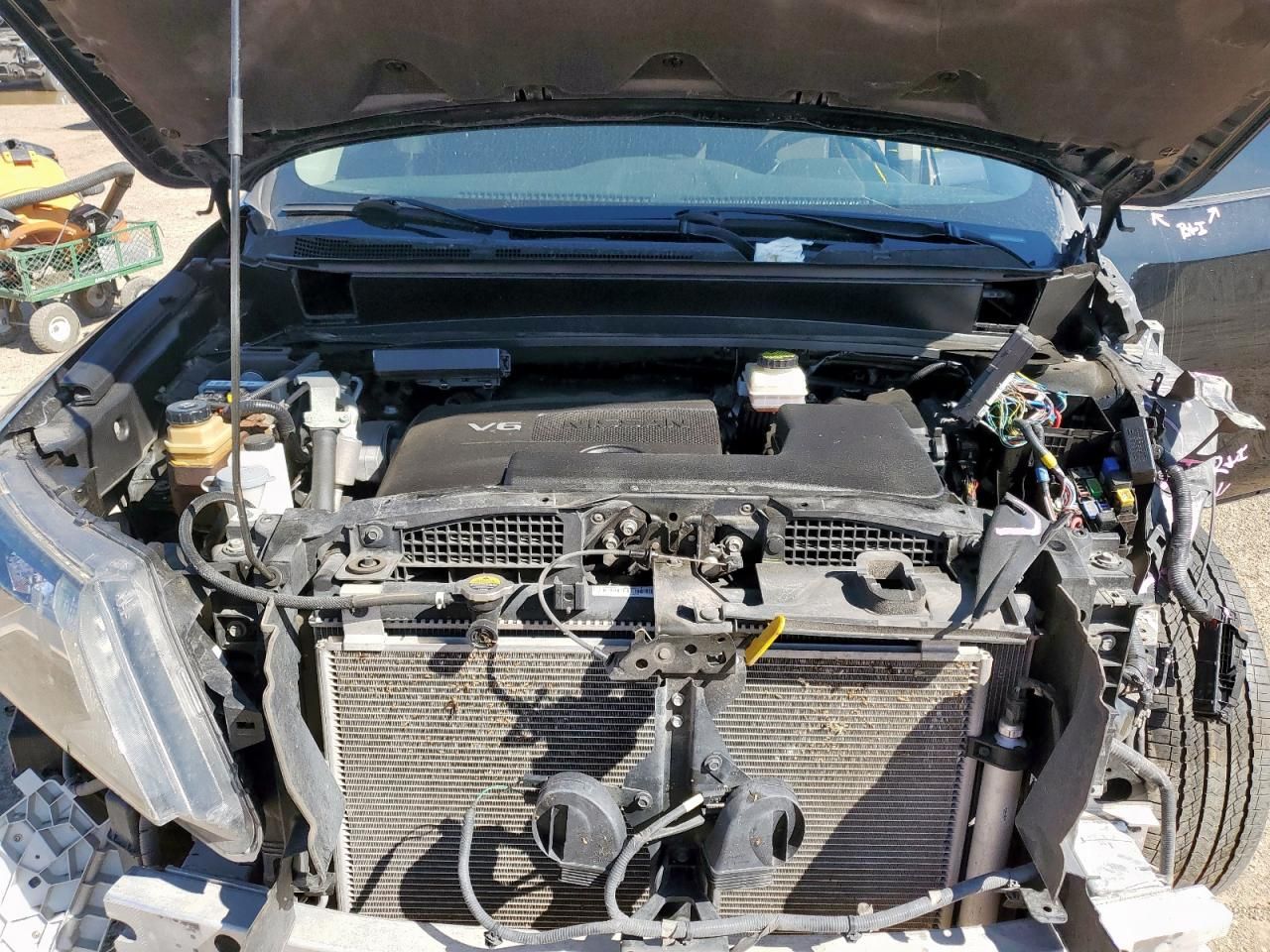 2020 Nissan Pathfinder sv