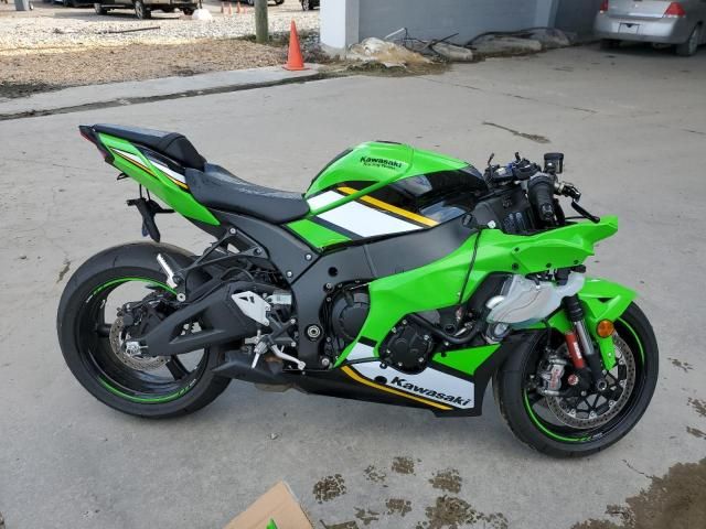 2025 Kawasaki ZX1002 M