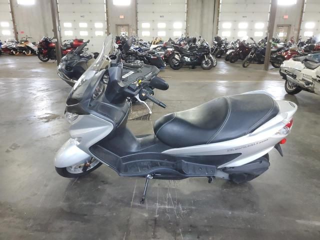 2014 Suzuki UH200