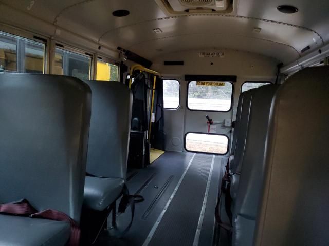 2011 Chevrolet 2011 Thomas Minotour G4500-School Bus
