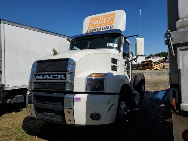2024 Mack Anthem Semi Truck