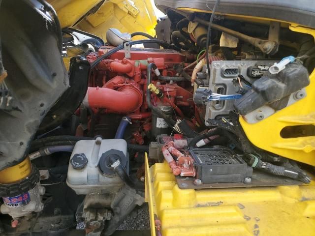 2014 Freightliner M2 106 MED-Expeditor Truck