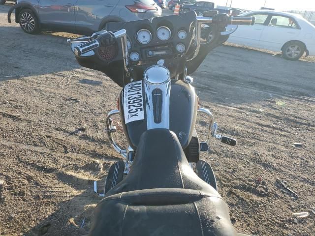2011 Harley-Davidson Flhx