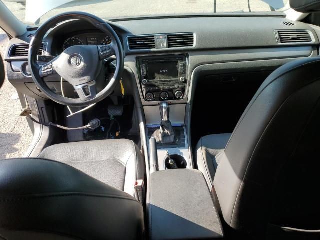 2014 Volkswagen Passat SE