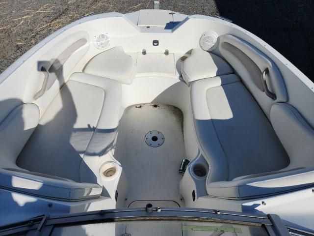 2004 Stingray Boat