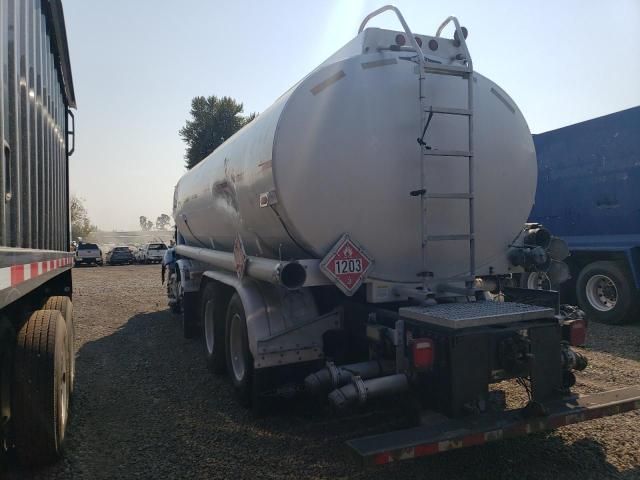 2017 Kenworth T880 Water Truck