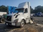 2017 Volvo VNL Semi Truck