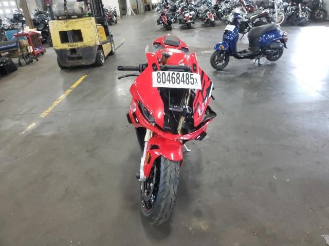 2024 BMW S 1000 RR