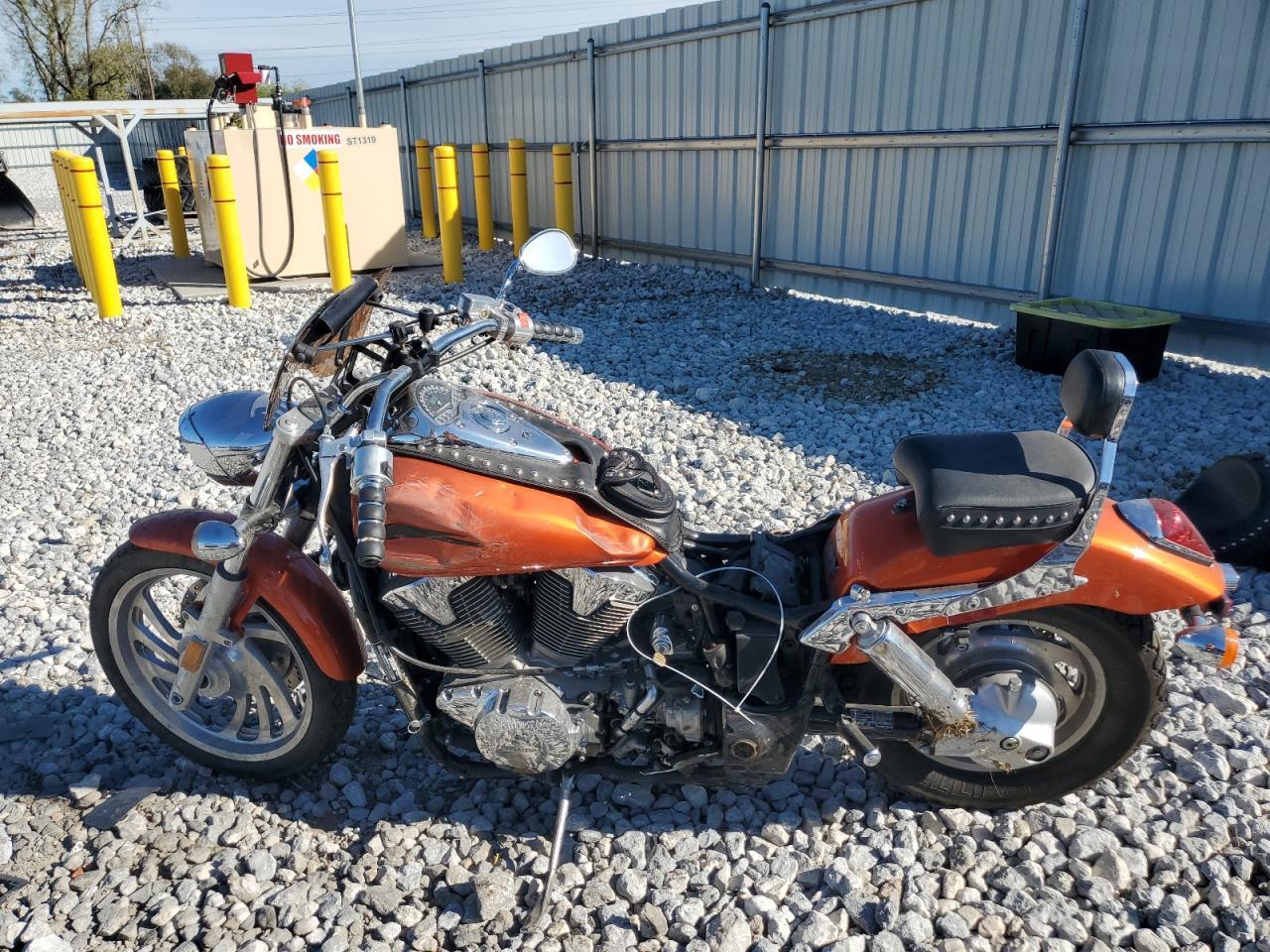 2004 Honda VTX1300 C