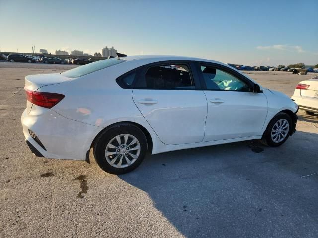 2023 KIA Forte lx
