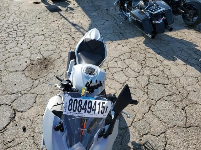 2025 Kawasaki EX500