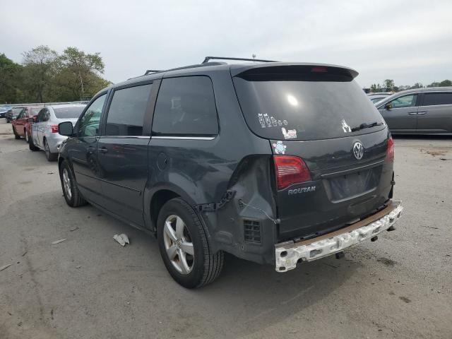 2011 Volkswagen Routan SE