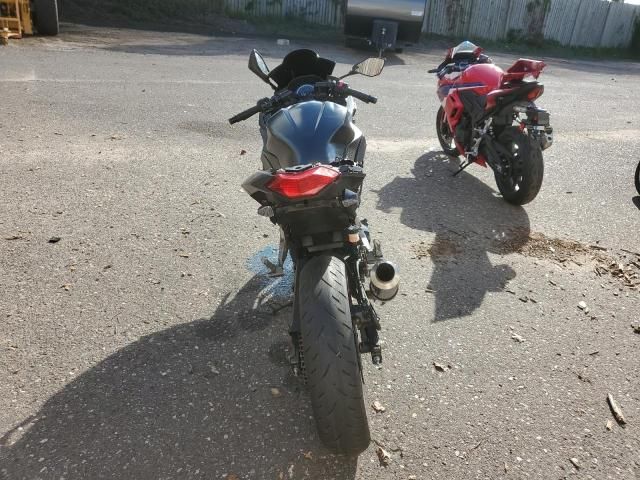 2016 Kawasaki EX300 A