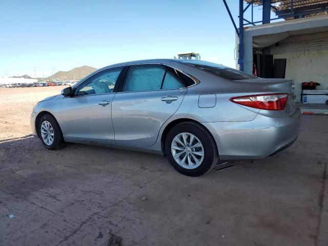 2016 Toyota Camry le