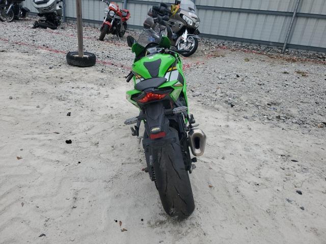 2025 Kawasaki ZX1002 M