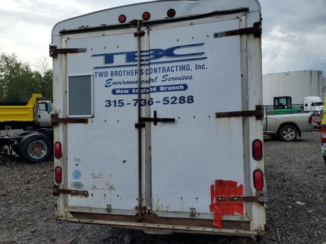 2000 United Expressline Enclosed Cargo Trailer