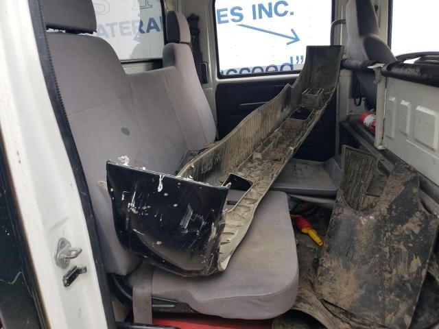 2018 Isuzu NPR HD