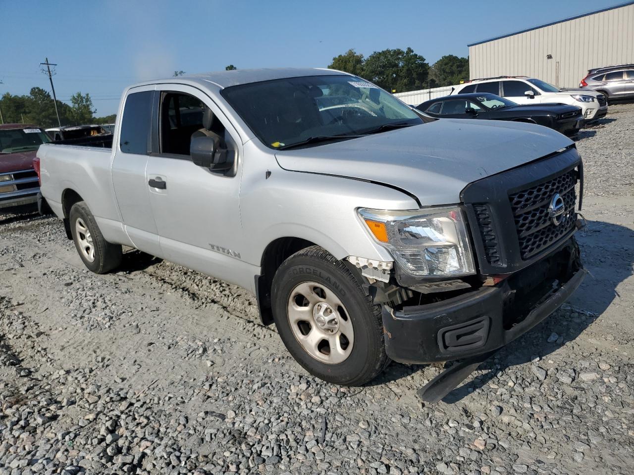 2017 Nissan Titan s