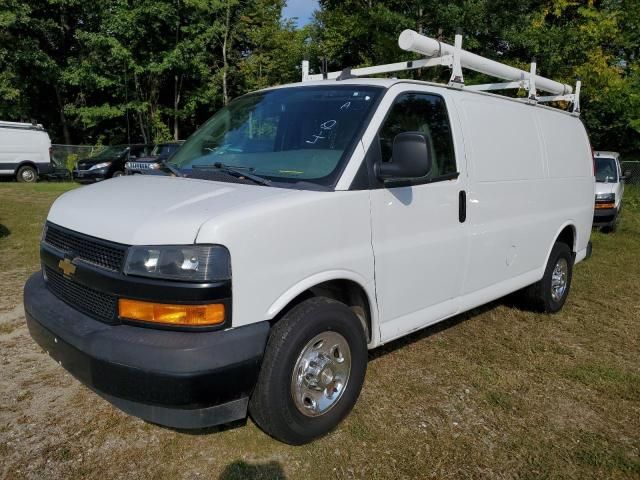 2020 Chev Rolet Express G2500