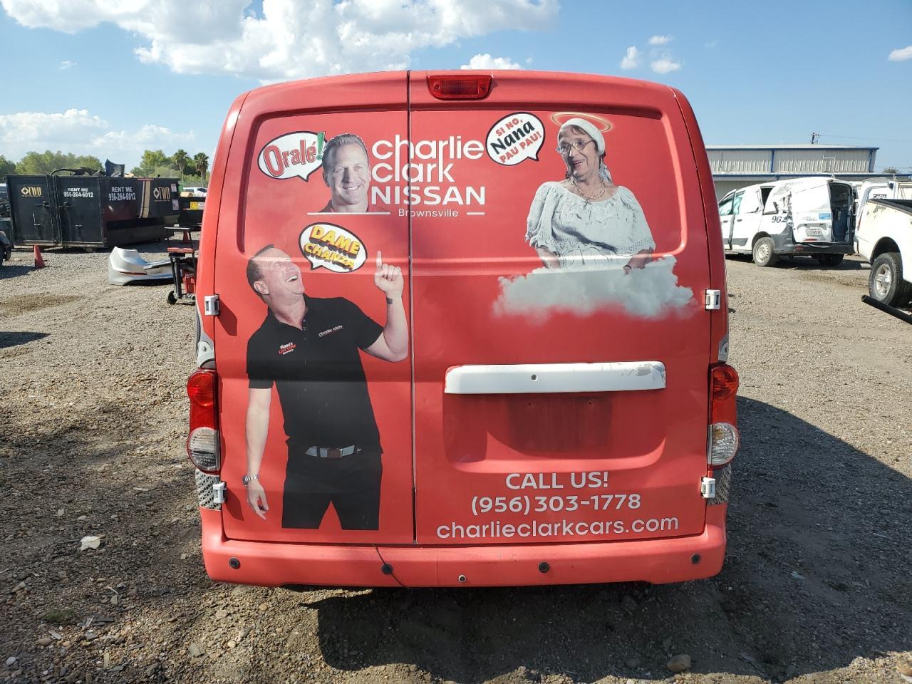 2017 Niss NV200 2.5S