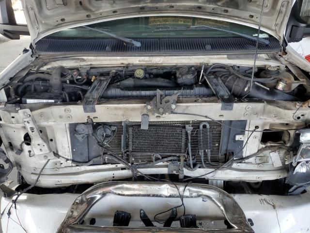 2004 Ford Econoline E350 Super Duty Van