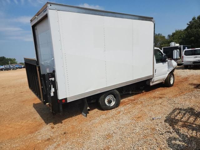 2025 Ford Econoline E350 Super Duty Cutaway Van