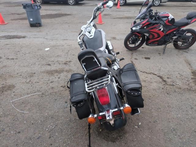 2003 BMW 2003 Honda VT750 CDC