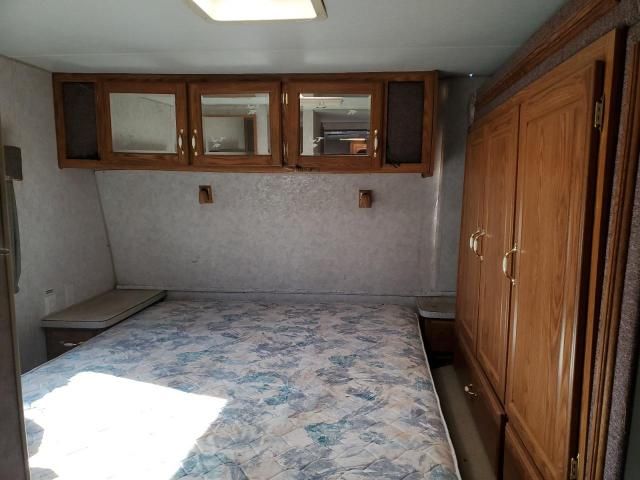 2005 Artf 2005 Nash Nash-RVS TOY Hauler Camper