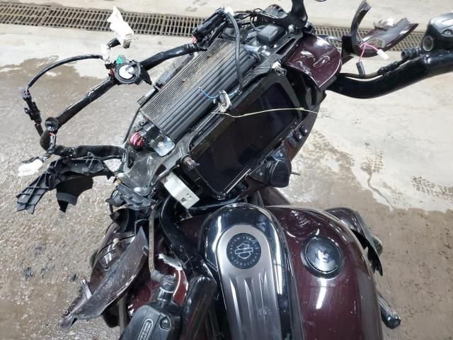 2019 Harley-Davidson Flhxse