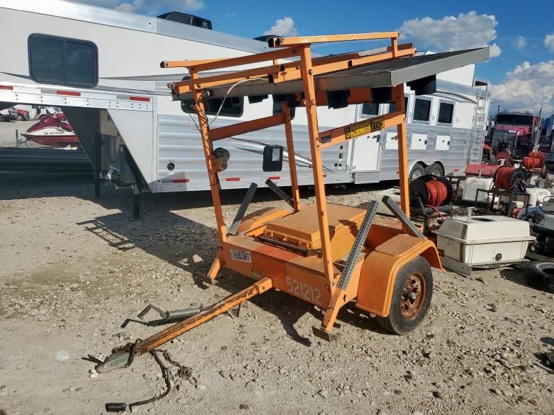 2005 Solar Tech Silent Sentinel Arrow Board Trailer