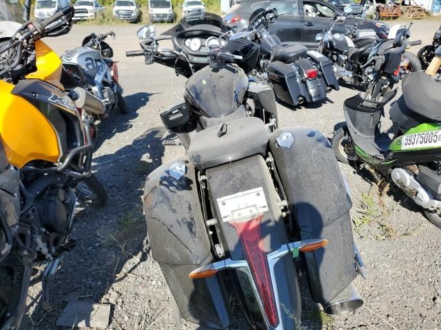 2017 Victory Cross Country Touring