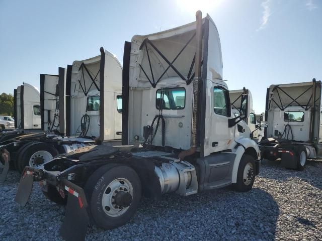 2018 Peterbilt Tractor 2018 Peterbilt 579 Semi Truck