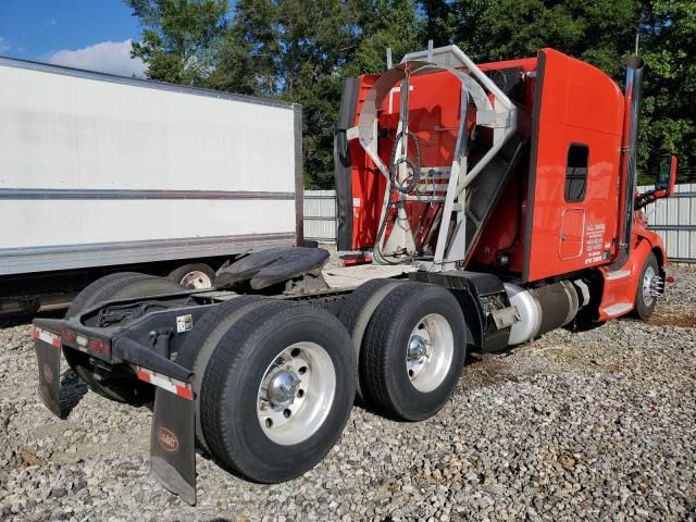 2018 Peterbilt 579 Semi Truck