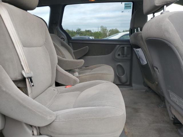 2005 Toyota Sienna ce