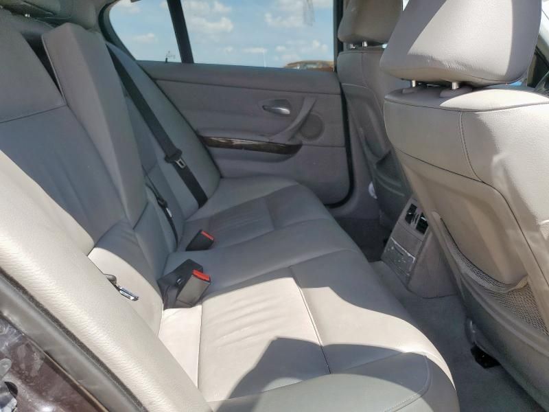 2006 BMW 330 I