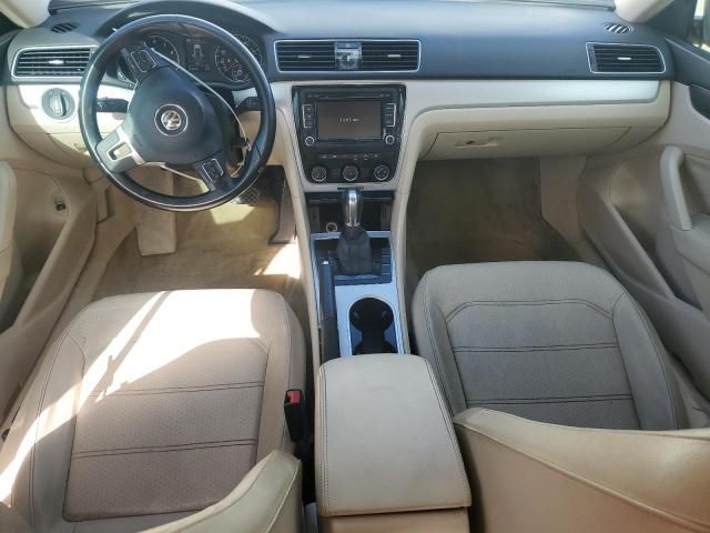 2013 Volkswagen Passat SE