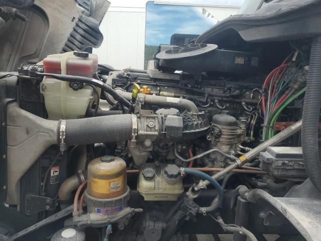 2016 Freightliner Cascadia 125 Semi Truck