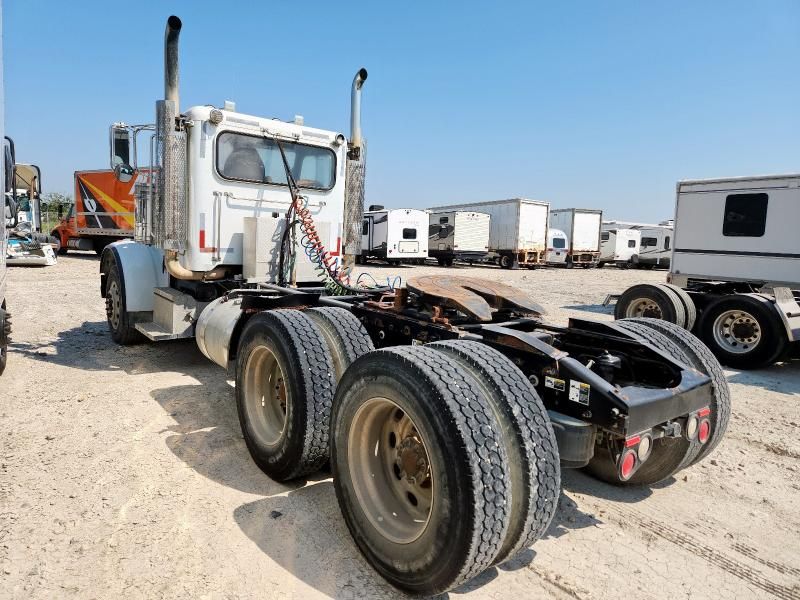 2012 Peterbilt Tractor 2012 Peterbilt 367 Semi Truck