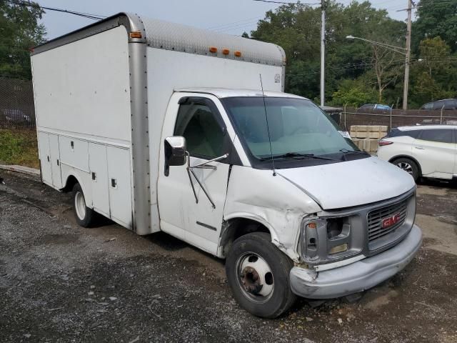 2001 GMC Savana Cutaway G3500