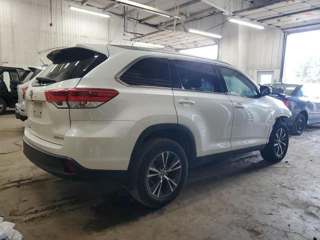 2019 Toyota Highlander se