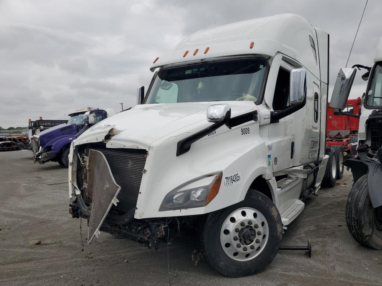 2021 Freightliner Cascadia 126 Semi Truck