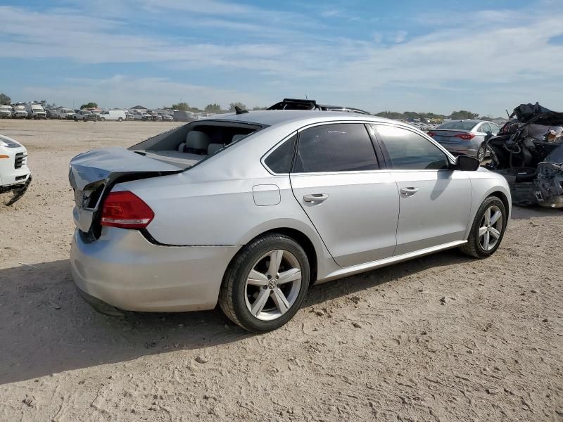 2013 Volkswagen Passat SE